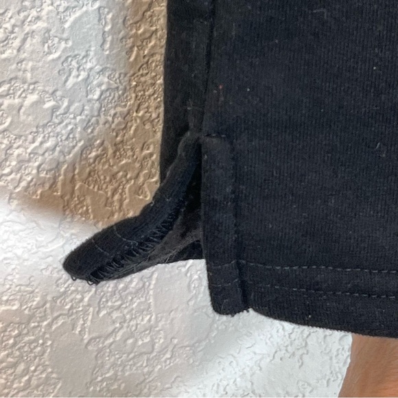 Comfrt Tranquil Sweat Shorts in Obsidian Black size 2XL - Picture 8 of 13